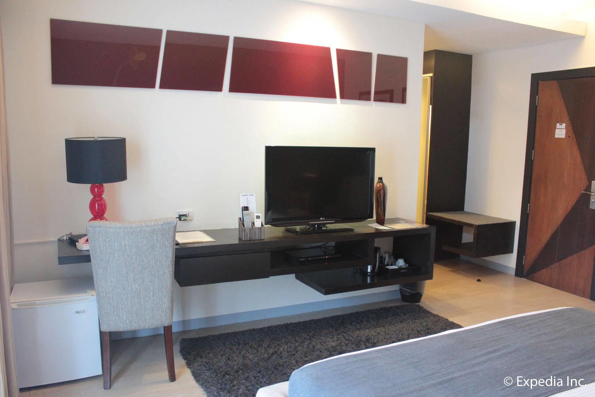 Segara Suites Olongapo Zewnętrze zdjęcie