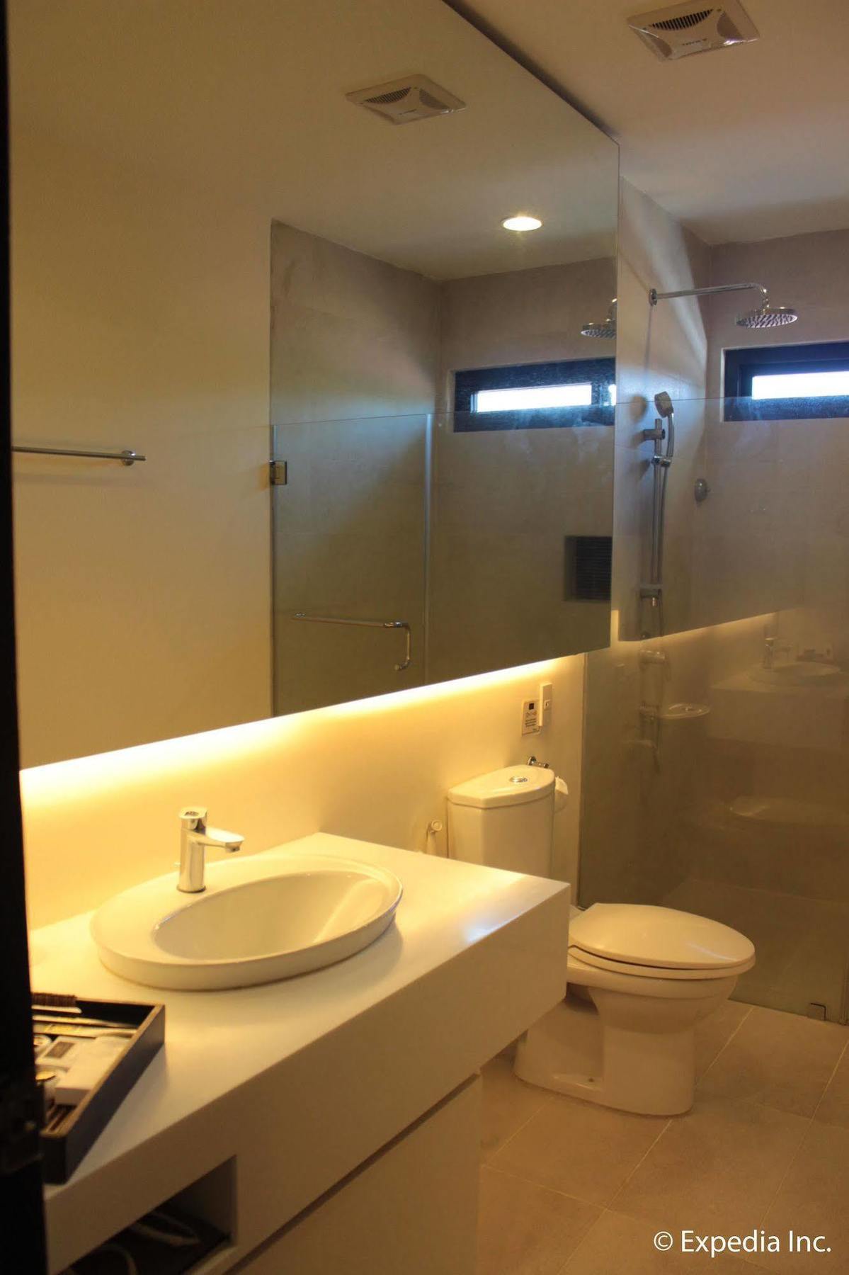 Segara Suites Olongapo Zewnętrze zdjęcie