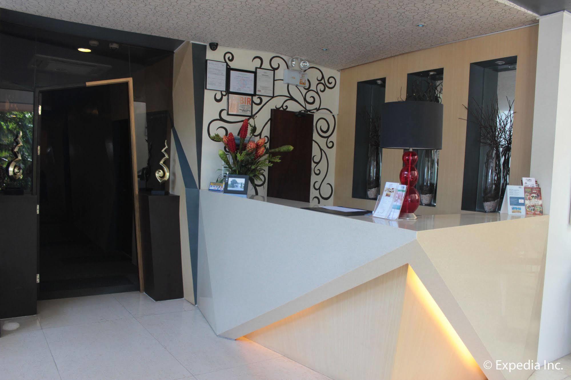 Segara Suites Olongapo Zewnętrze zdjęcie