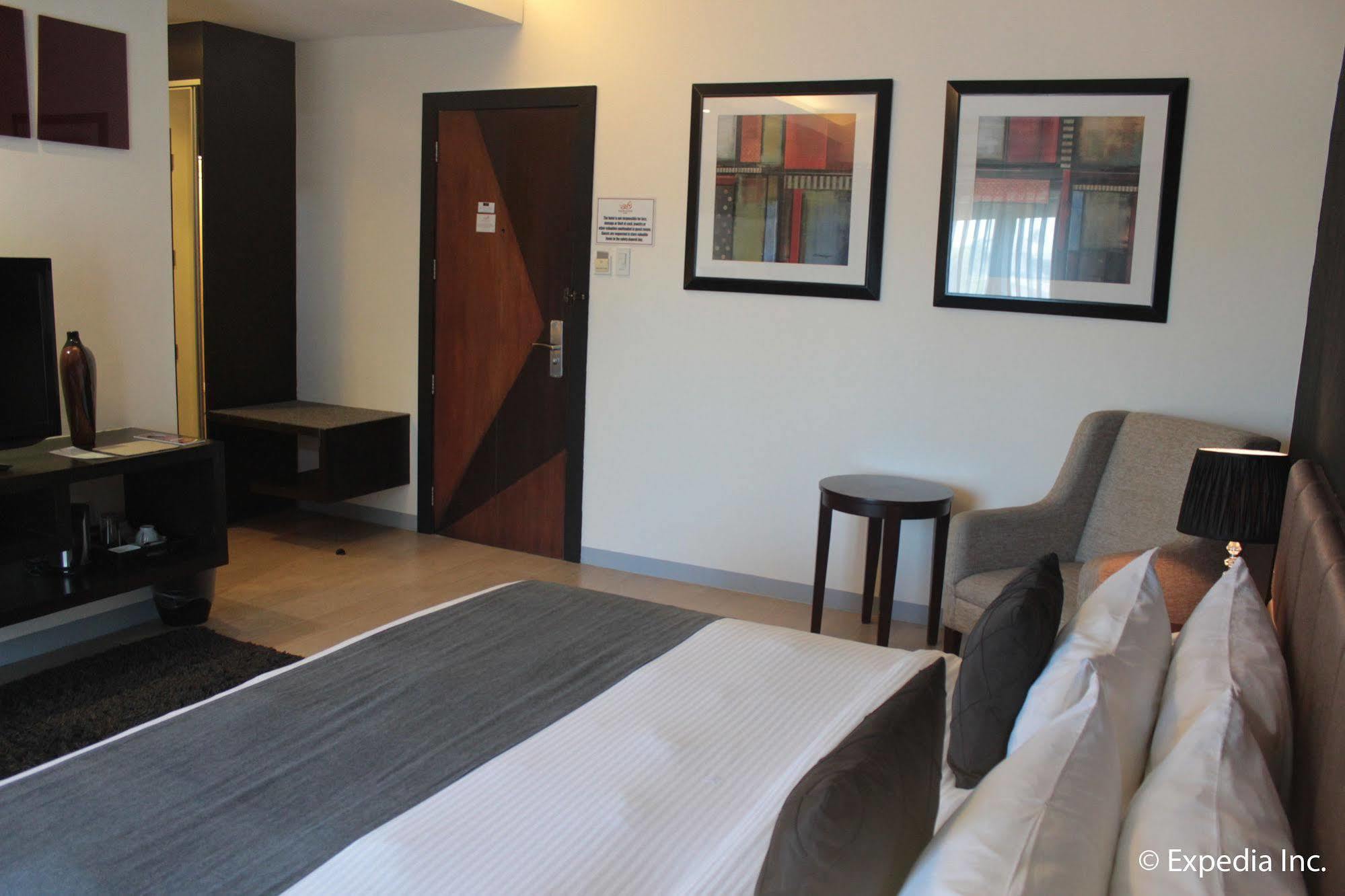 Segara Suites Olongapo Zewnętrze zdjęcie