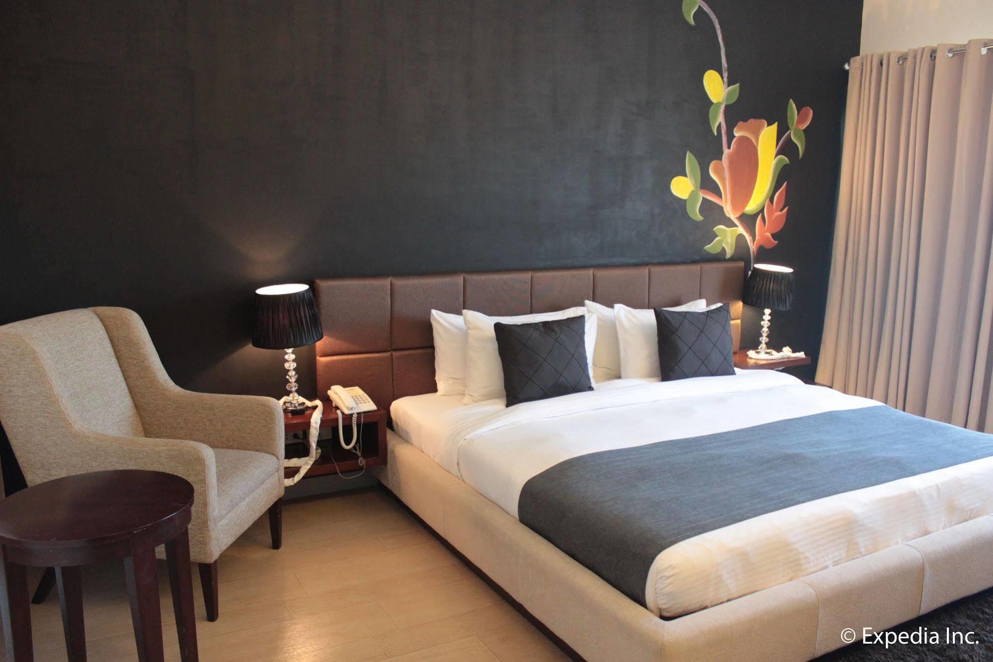 Segara Suites Olongapo Zewnętrze zdjęcie