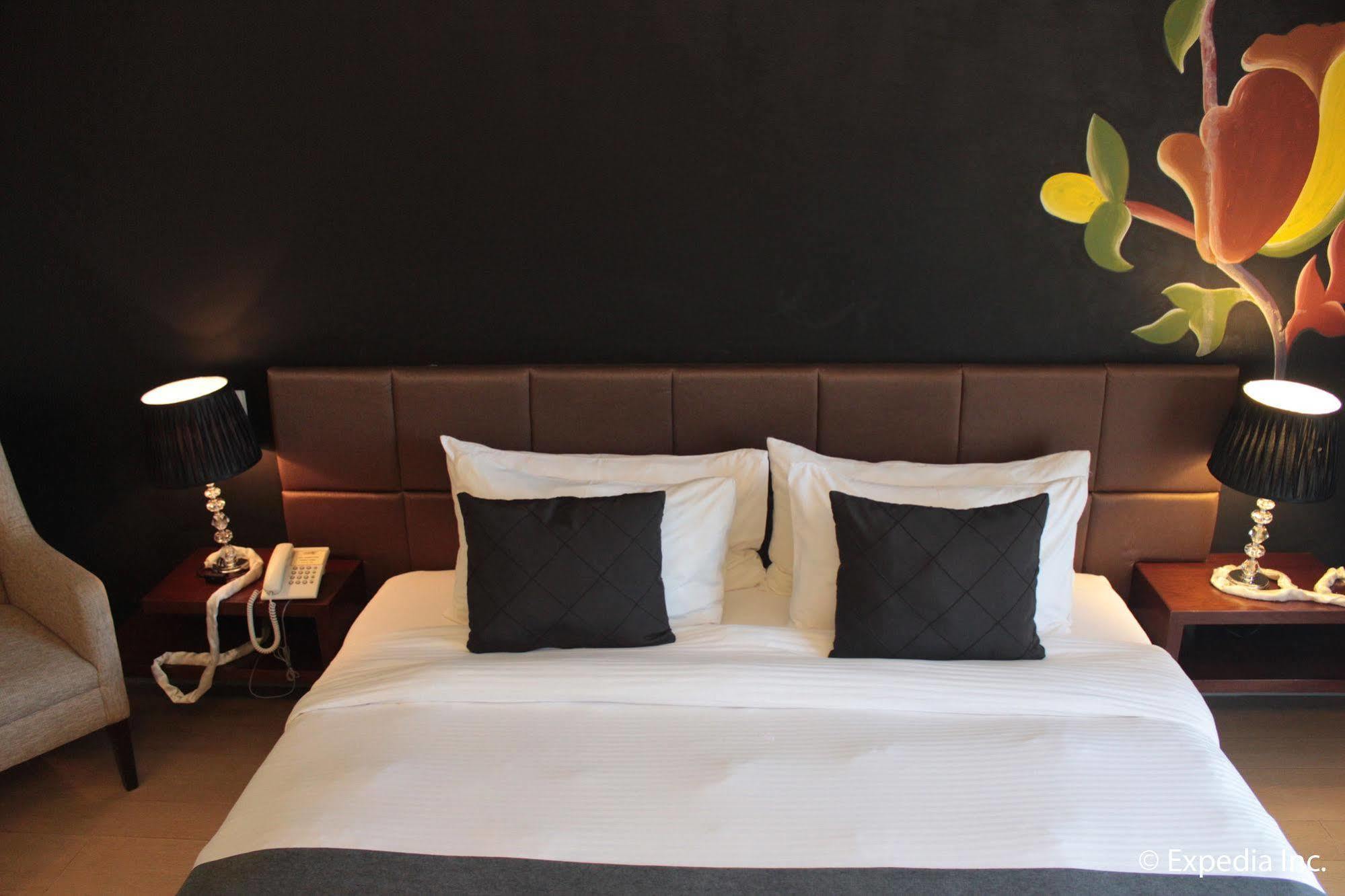 Segara Suites Olongapo Zewnętrze zdjęcie